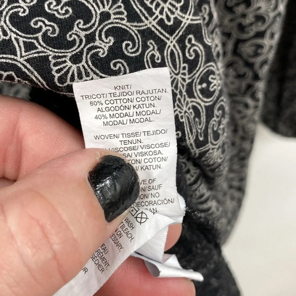 Lucky Brand Top Women’s size 1X Black White Embroidered Long Sleeve Boho Print‎ - Picture 8 of 12